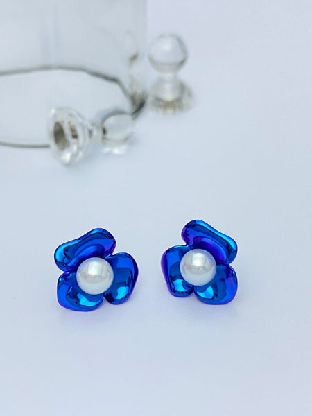 VGACETI Camellia · Bright Surface with Edison's freshwater pearls TITANIUM EARRINGS FOR SENSITIVE EARS
